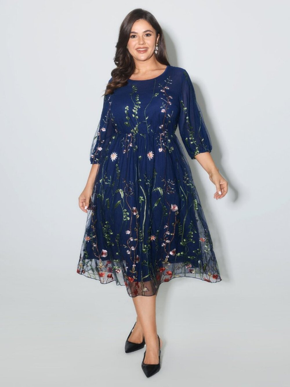 Bloomchic Women's Dress Navy Embroidered Floral Midi Lined 3/4 Sleeve- 22/24 NWT